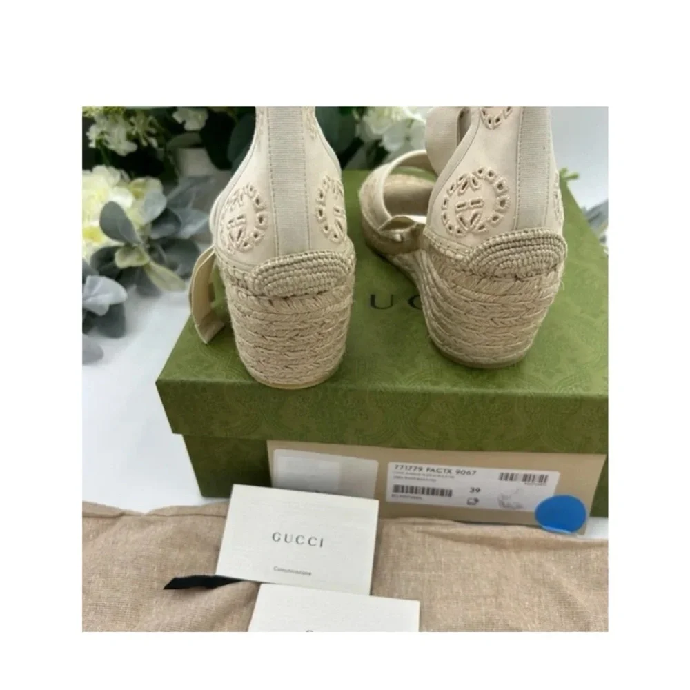 Gucci espadrille interlocking G canvas sandal size 39 made in Spain